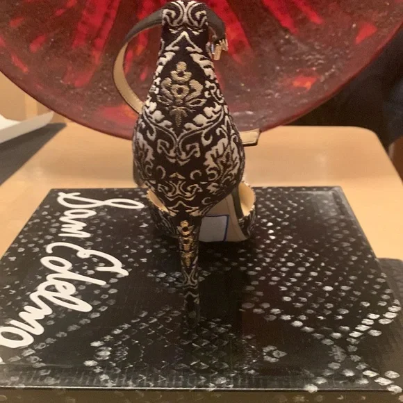 Sam Edelman Pumps - Picture 2 of 4